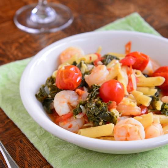 SPICY PRAWN QUINOA PASTA - Recipe photo by winedinewander