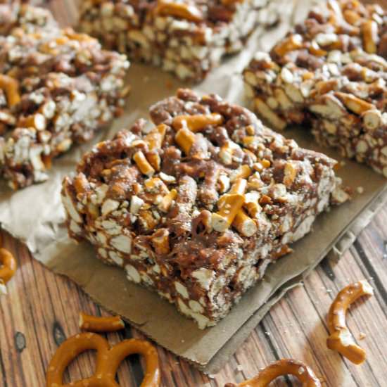 Nutella Marshmallow Pretzel Bars - Recipe photo by britalarson