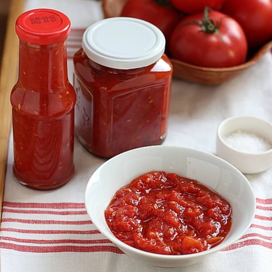 Tomato Passata (Paste) for Winter - Recipe photo by chilliczosnekioliwa