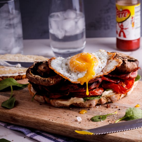 Breakfast sandwich - Recipe photo by Simply Delicious