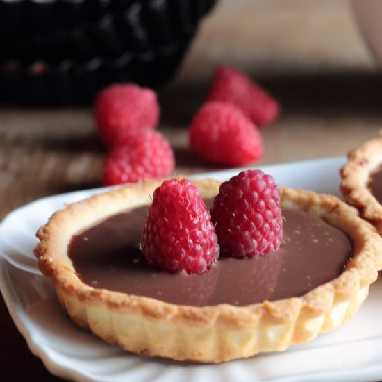 Chocolate and Raspberry Tart - Recipe photo by La cucina spontanea