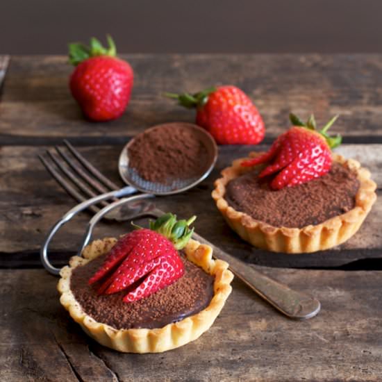 Dark Chocolate Tarts - Recipe photo by Shadesof Cinnamon