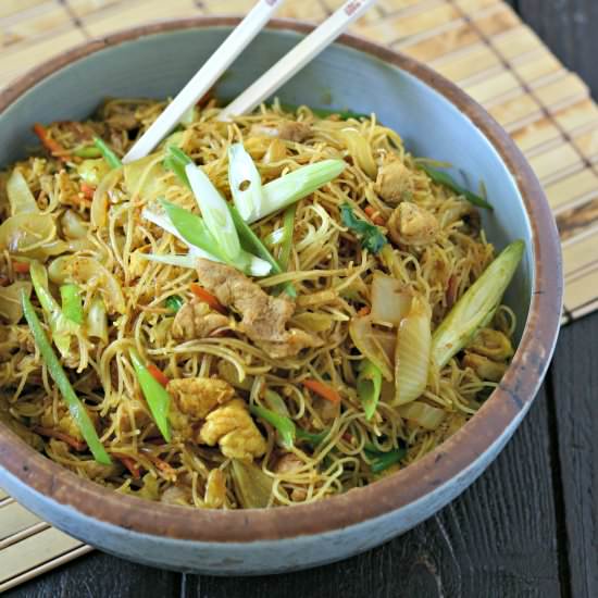 Singapore Rice Noodles with Chicken - Recipe photo by EverydayMaven