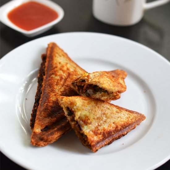 Grilled Paneer Sandwich - Recipe photo by Indian Khana