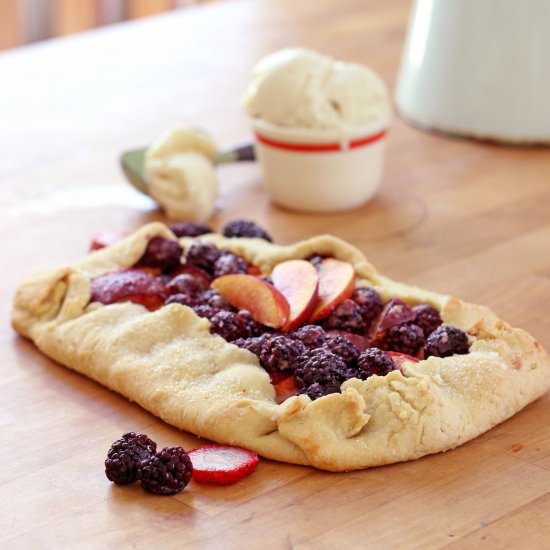 Last of the Summer Fruit Pie - Recipe photo by TreeseLoveHappiness