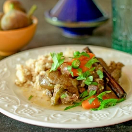 Lamb tagine with figs and almonds - Recipe photo by Healthy Epicurean