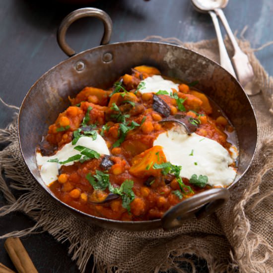 Chickpea Aubergine Squash Curry - Recipe photo by Multiculti