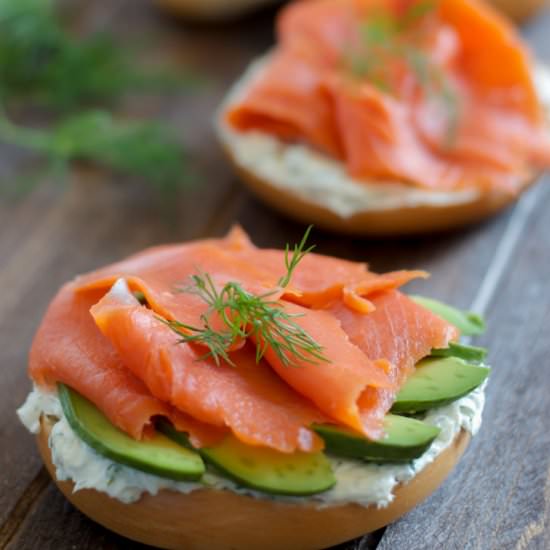 Bagel sandwich with smoked salmon - Recipe photo by Delights of Culinaria