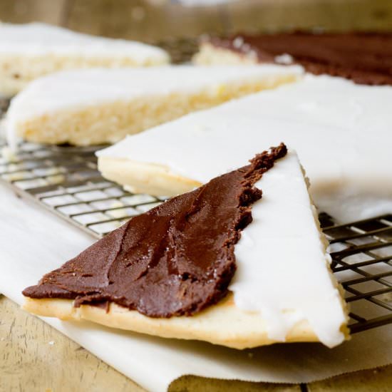 Black and White Cookie Cake - Recipe photo by KeepItSweet