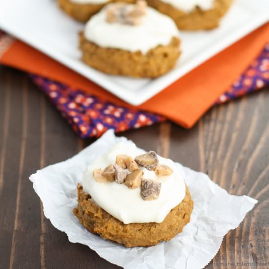 Spiced Pumpkin Cookies - Recipe photo by garnishwithlemon