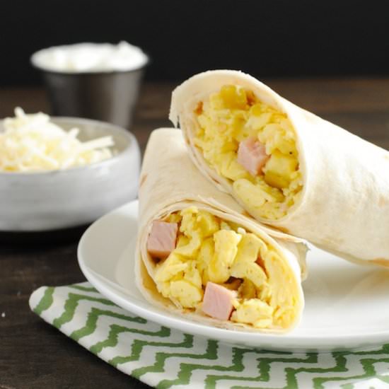 Green Chile & Ham Breakfast Burrito - Recipe photo by foxeslovelemons