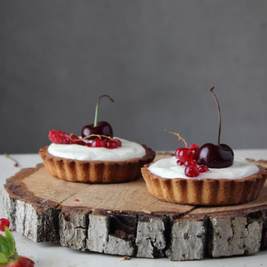 Red fruit tart with white chocolate - Recipe photo by craftmarmalade