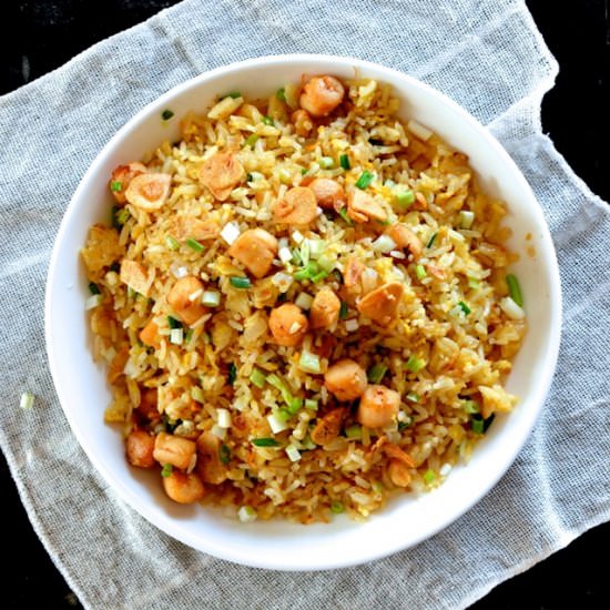 Scallop fried rice - Recipe photo by thewoksoflife