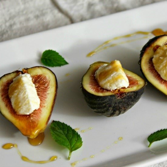 Figs with Ricotta and Honey - Recipe photo by SarahEatsAustin