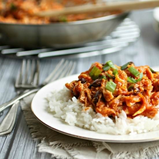 Easy Pulled Chicken Chili - Recipe photo by Hungry Couple