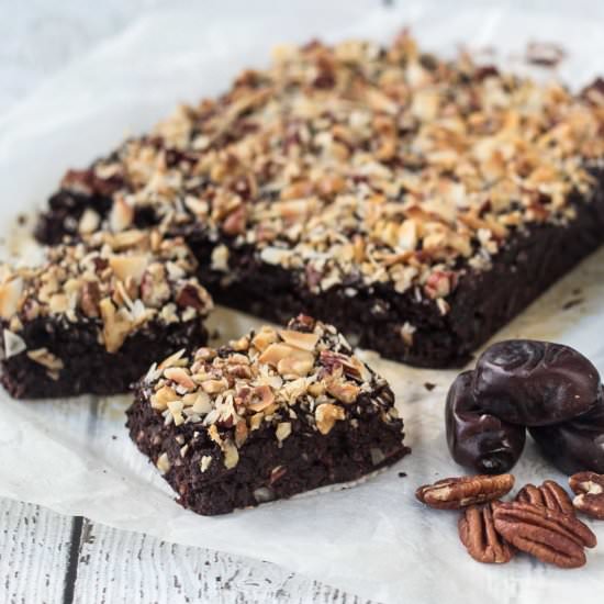 Healthy Brownie with Banana & Dates - Recipe photo by Louisesmadblog