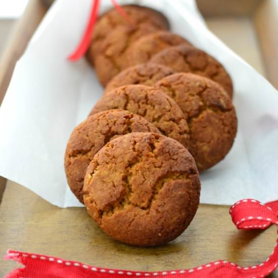 Gingernuts Cookies - Recipe photo by throughthekitchendoor