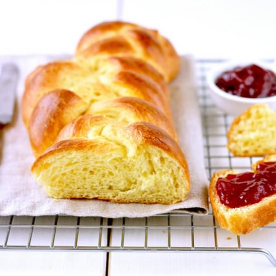 Braided Brioche - Recipe photo by juno82