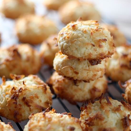 Coconut Cookies - Recipe photo by RaisinandFig