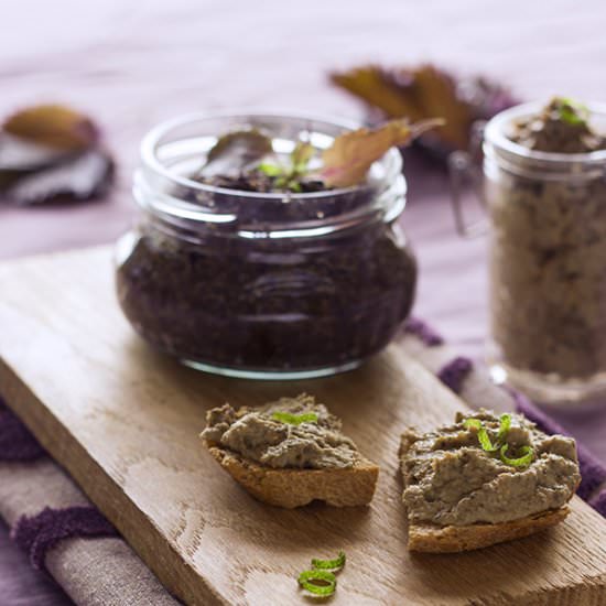 Shiso relish - Recipe photo by Mathilda Motte