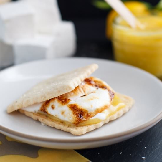 Lemon Meringue S'mores - Recipe photo by snixykitchen