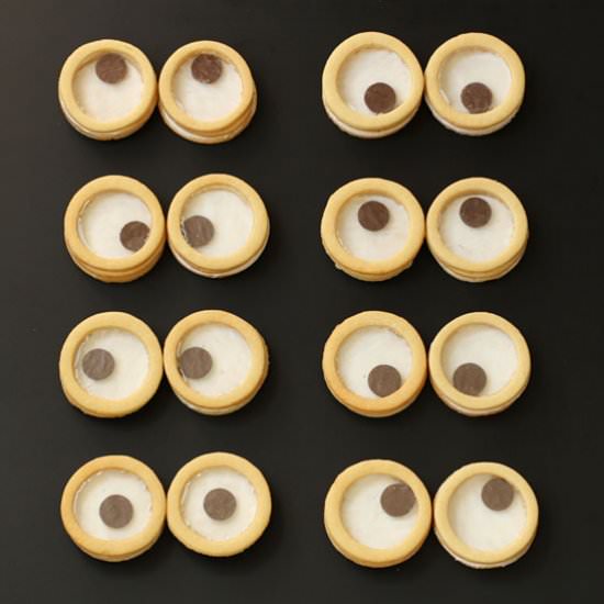 Cookie Googly Eyes - Recipe photo by Hungry Happenings