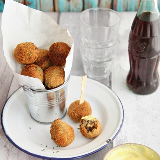 Bitterballen- Dutch Beef Croquettes - Recipe photo by openbook