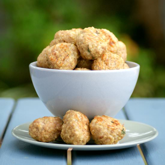 Healthy Baked Quinoa Meatballs - Recipe photo by SouthernInLaw