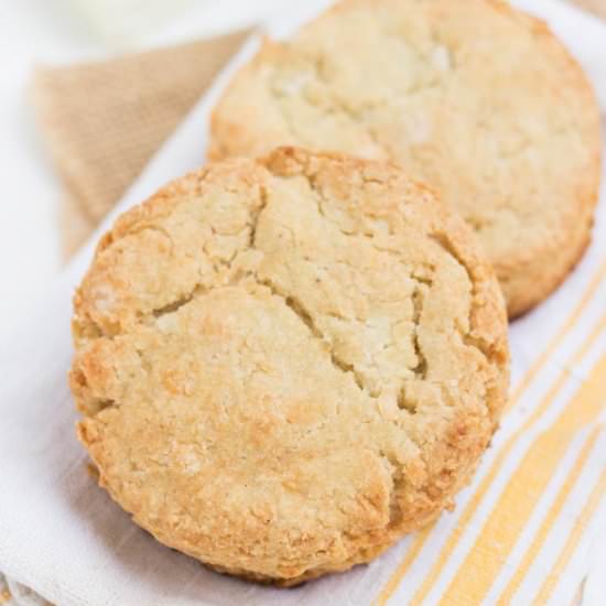 Cheddar Quinoa Biscuits - Recipe photo by simplyquinoa