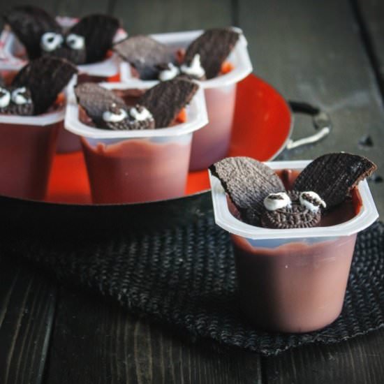 Bat Pudding Cups - Recipe photo by Sweetphi