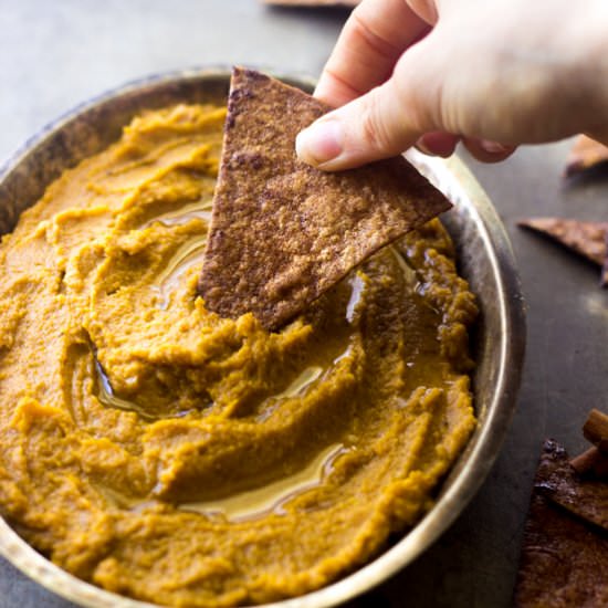 Healthy Pumpkin Hummus - Recipe photo by foodfaithfitness
