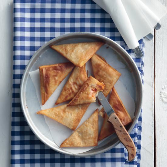 Cheesy Phyllo Triangles - Recipe photo by olibiakos