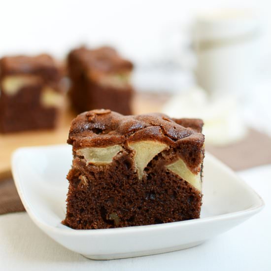 Cocoa cake with apples - Recipe photo by poezja-smaku