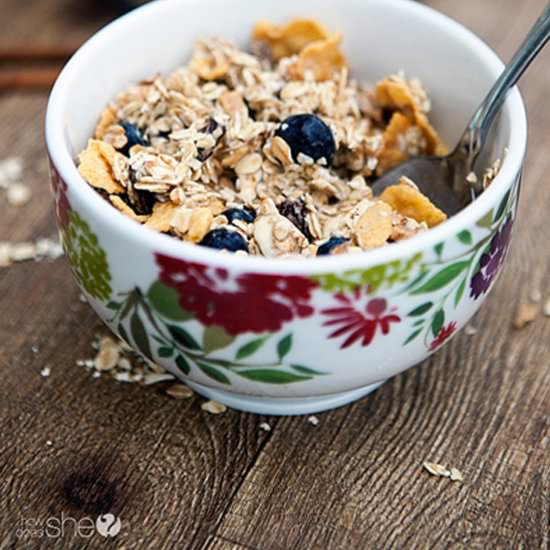Cinnamon Almond Muesli - Recipe photo by howdoesshe
