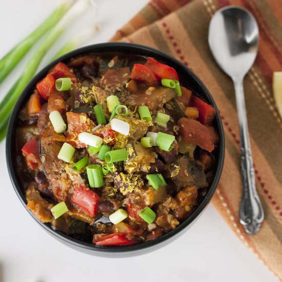 Aromatic Vegan Chili - Recipe photo by sprouting healthy habits