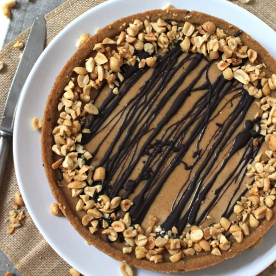 Peanut Butter & Snickers Pie - Recipe photo by Wicked sweet kitchen