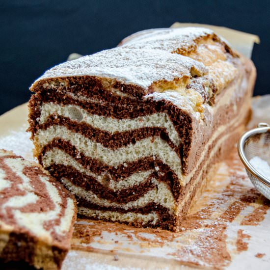 Marbled Loaf Cake - Recipe photo by PastryWorkshop