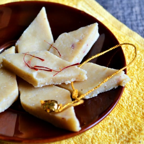 Cashew Fudge Vegan - Recipe photo by Harini123
