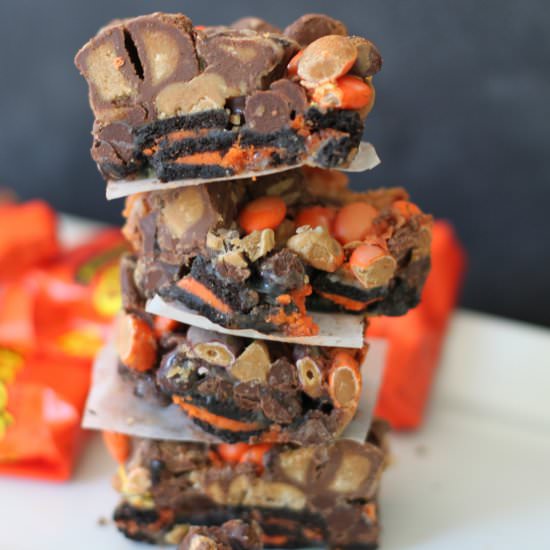 Chunked Out Reese's Bars - Recipe photo by nibblesbynic