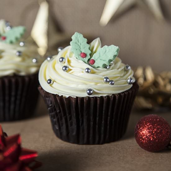 Spiced cupcakes & almond frosting - Recipe photo by amummytoo