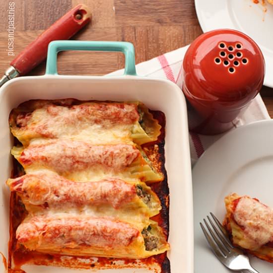 Sausage & Spinach Stuffed Manicotti - Recipe photo by picsandpastries