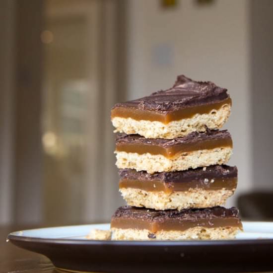 Millionaire's Shortbread - Recipe photo by 113gramsofbutter