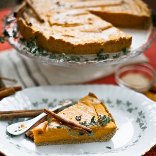 Spicy Pumpkin Pie - Recipe photo by VitaliyaN