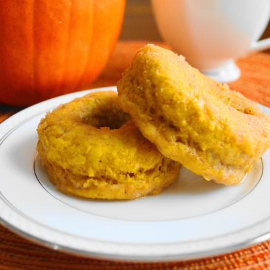 Baked Pumpkin Spiced Donuts - Recipe photo by jeanieandluluskitchen