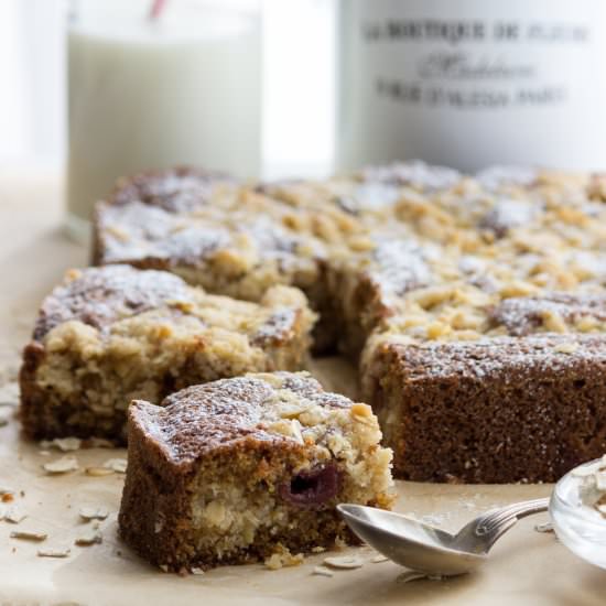 Cherry Cake with Crumbles - Recipe photo by maraswunderland