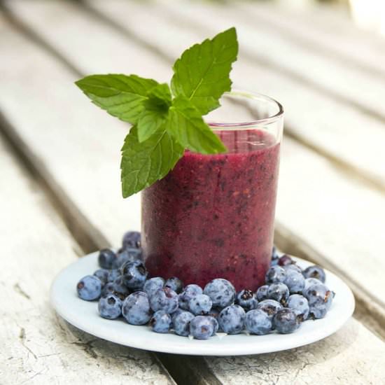 Powerful Berry Smoothie - Recipe photo by AnaChoop