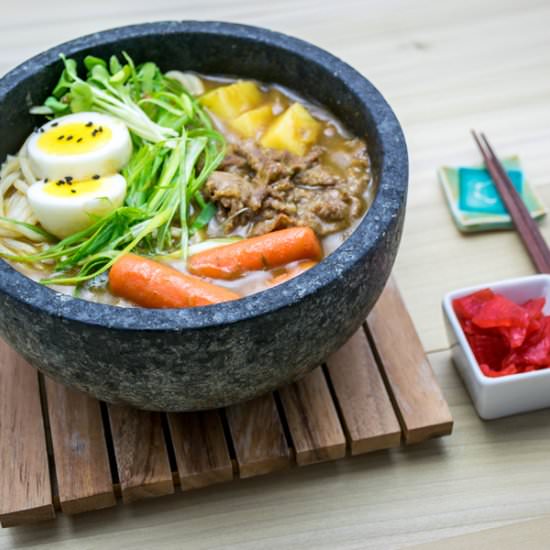 Curry Udon in a Stone Pot - Recipe photo by misshappybelly