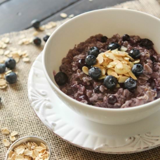 Blueberry Pie Oatmeal - Recipe photo by LaurendaMarie
