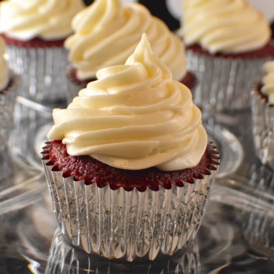 Smooth Cream Cheese Frosting - Recipe photo by revamperate
