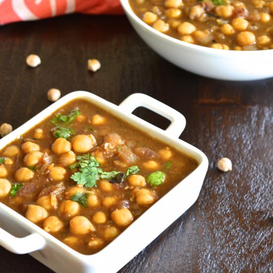 Authentic Punjabi Channa Masala - Recipe photo by yesiamvegan